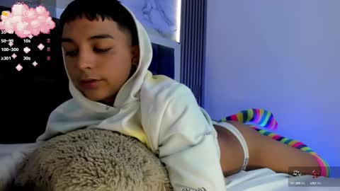 Snapshot of seductivo_jr chatting on September 2025 03:23:02 AM seductivo online show from September 2025 03:23:02 AM