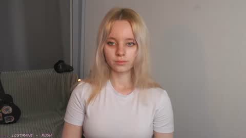See Its honey bunny  im Lana online show from July 2026 04:11:01 PM