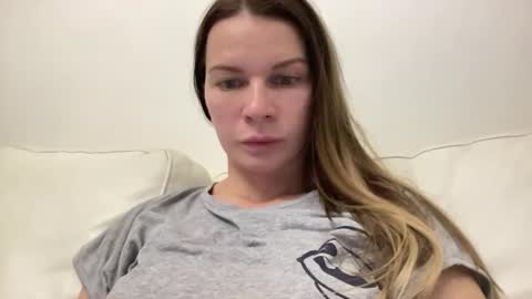 Snapshot of selamiyaa chatting on April 2026 03:17:01 PM selamiyaa online show from April 2026 03:17:01 PM