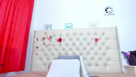 selena_beautyy online show from April 2026 08:09:02 PM