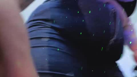 Selena online show from October 2025 05:06:01 AM