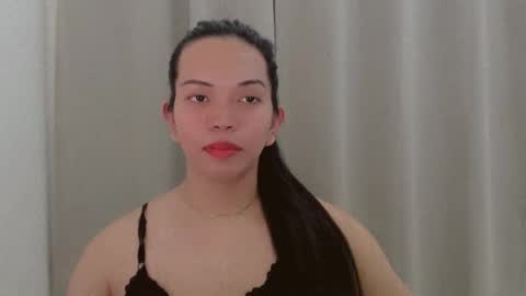 Snapshot of selena_fuckdoll chatting on December 2024 09:33:02 AM Selena online show from December 2024 09:33:02 AM