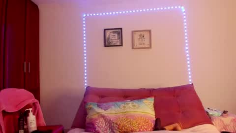 Karen online show from April 2026 01:42:02 PM