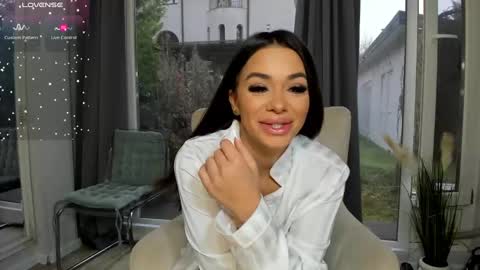 Snapshot of selena_reeves chatting on February 2025 07:20:01 AM Selena online show from February 2025 07:20:01 AM