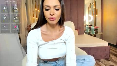 Snapshot of selena_reeves chatting on December 2025 07:36:02 AM Selena online show from December 2025 07:36:02 AM