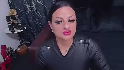 Snapshot of selena_vixen chatting on June 2026 04:08:01 AM Selene online show from June 2026 04:08:01 AM