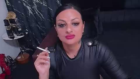 Snapshot of selena_vixen chatting on June 2026 10:15:01 AM Selene online show from June 2026 10:15:01 AM