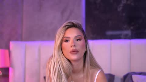 Selena online show from March 2026 08:39:01 AM