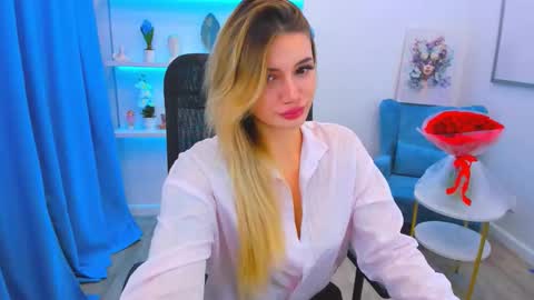 Snapshot of selenaemoore chatting on September 2025 07:26:01 PM selenaemoore online show from September 2025 07:26:01 PM