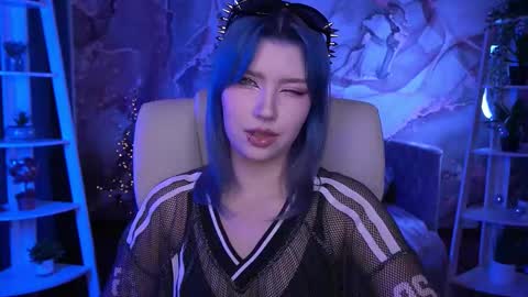 selenairis online show from February 2026 11:15:02 PM