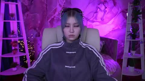 selenairis online show from March 2026 10:47:02 PM