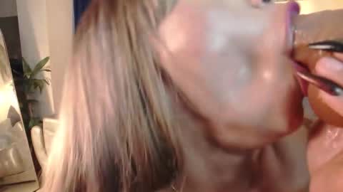 SelenaRossi online show from November 2025 06:56:01 AM