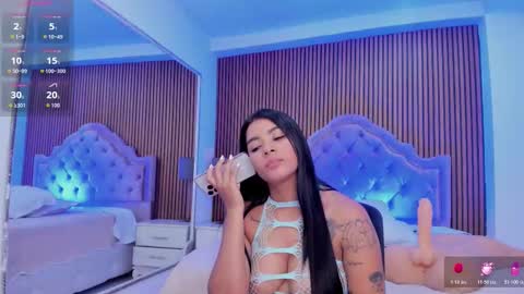 selenastonne online show from November 2025 10:56:01 PM