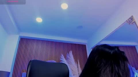 selenastonne online show from February 2026 09:18:01 PM