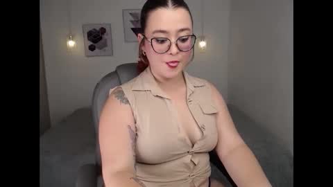 selene_rouse_ online show from April 2026 11:33:02 PM