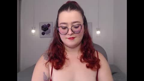 Snapshot of selene_rouse_ chatting on May 2026 11:32:01 PM selene_rouse_ online show from May 2026 11:32:01 PM