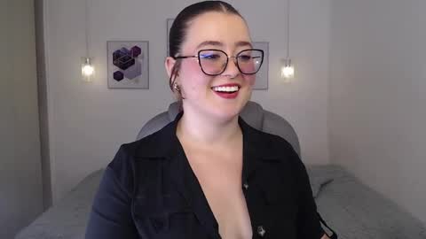 Snapshot of selene_rouse_ chatting on May 2026 12:19:02 AM selene_rouse_ online show from May 2026 12:19:02 AM