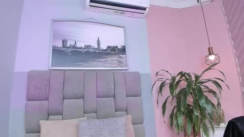 Selene online show from March 2026 03:44:01 AM