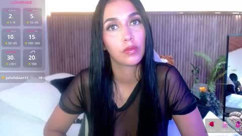 INDEPENDENT  model Instagram  selenevega08 online show from October 2025 04:41:01 PM