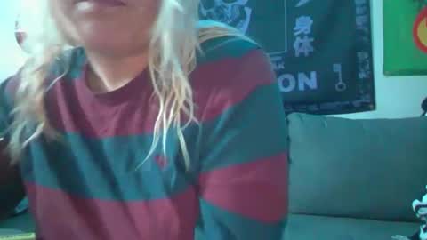 Selene online show from February 2025 05:09:02 PM