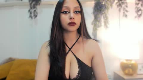 Snapshot of seleneblood chatting on December 2025 03:12:03 AM Selene online show from December 2025 03:12:03 AM