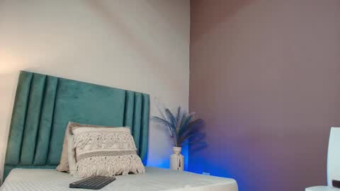 Selene Lujan online show from November 2025 12:26:01 PM