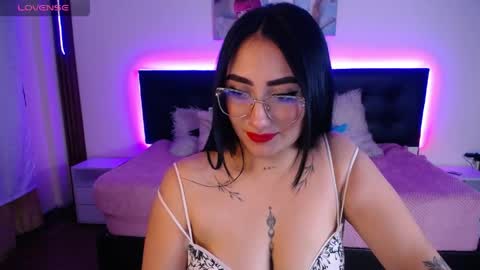Selene online show from May 2026 09:45:02 PM