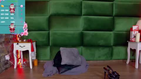 Selen online show from December 2025 08:26:02 PM