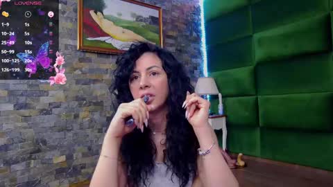 Snapshot of selensummer chatting on April 2026 04:15:01 AM Selen online show from April 2026 04:15:01 AM