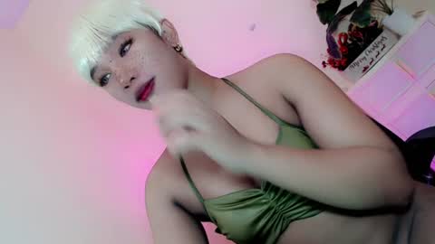 Snapshot of selfsuckercum69 chatting on June 2026 09:23:02 AM Jessy online show from June 2026 09:23:02 AM