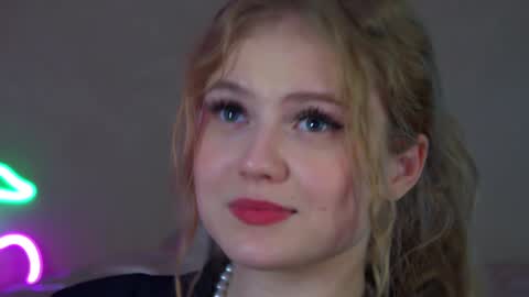 SelinSwarovski online show from January 2025 01:48:01 AM