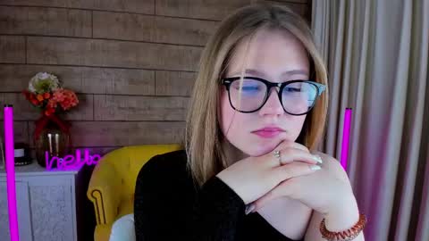 SelinSwarovski online show from February 2025 10:58:01 PM