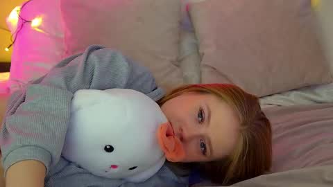 SelinSwarovski online show from March 2025 12:07:02 AM