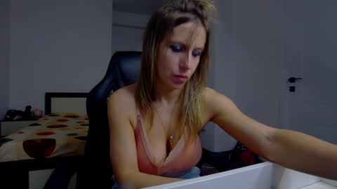 Snapshot of sellena_angel chatting on May 2026 03:20:02 PM sellena_angel online show from May 2026 03:20:02 PM