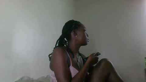 sellinprinces online show from September 2025 02:00:02 PM