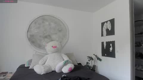 Selyn online show from July 2026 01:13:02 PM