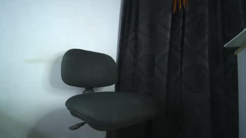 sem_alas online show from October 2025 05:10:02 AM