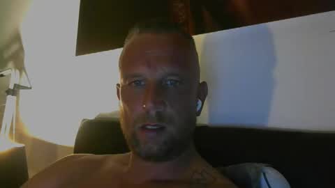 Snapshot of sence08 chatting on September 2025 11:05:02 PM sence08 online show from September 2025 11:05:02 PM