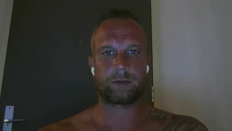 Snapshot of sence08 chatting on September 2025 05:35:02 PM sence08 online show from September 2025 05:35:02 PM