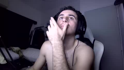 Snapshot of senitzzu chatting on January 2025 07:52:01 AM PAJACONTROL online show from January 2025 07:52:01 AM