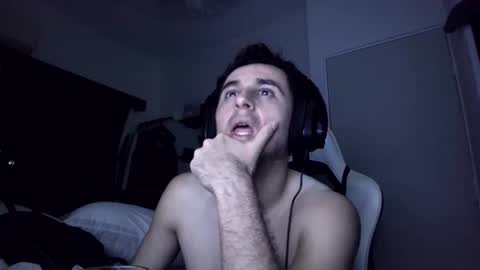 Snapshot of senitzzu chatting on January 2025 07:33:02 AM PAJACONTROL online show from January 2025 07:33:02 AM