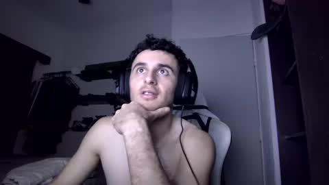 Snapshot of senitzzu chatting on January 2025 06:11:01 AM PAJACONTROL online show from January 2025 06:11:01 AM