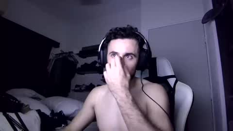 Snapshot of senitzzu chatting on February 2025 05:08:01 AM PAJACONTROL online show from February 2025 05:08:01 AM