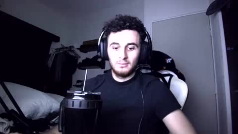 Snapshot of senitzzu chatting on February 2025 06:08:02 AM PAJACONTROL online show from February 2025 06:08:02 AM