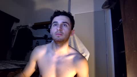 Snapshot of senitzzu chatting on February 2025 03:23:01 AM PAJACONTROL online show from February 2025 03:23:01 AM