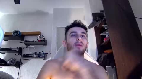 Snapshot of senitzzu chatting on October 2025 05:57:02 PM PAJACONTROL online show from October 2025 05:57:02 PM