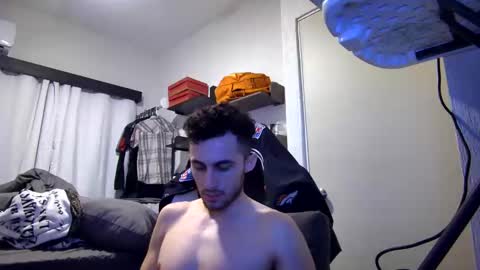 Snapshot of senitzzu chatting on October 2025 06:17:01 AM PAJACONTROL online show from October 2025 06:17:01 AM