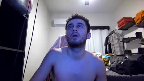 Snapshot of senitzzu chatting on November 2025 07:25:02 AM PAJACONTROL online show from November 2025 07:25:02 AM