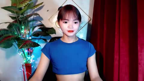 sensational_yeng online show from November 2025 05:02:01 PM