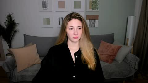 sensitiveheartt online show from April 2026 04:39:02 AM